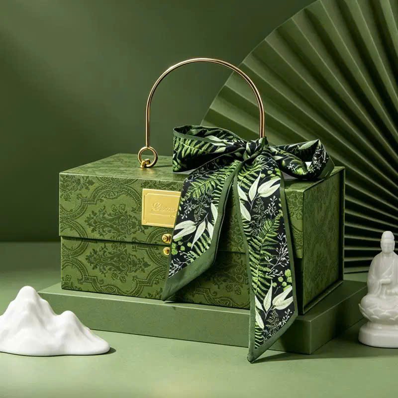 Set quà hương thơm ZUNGZA gói trong hộp và khăn vải — End-of-year gifts for clients and for staff