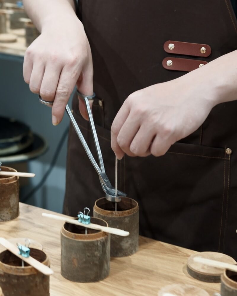 The ZUNGZA workshop in Van Phuc craft village — Black marks on the wall of the cup and the story of a wick