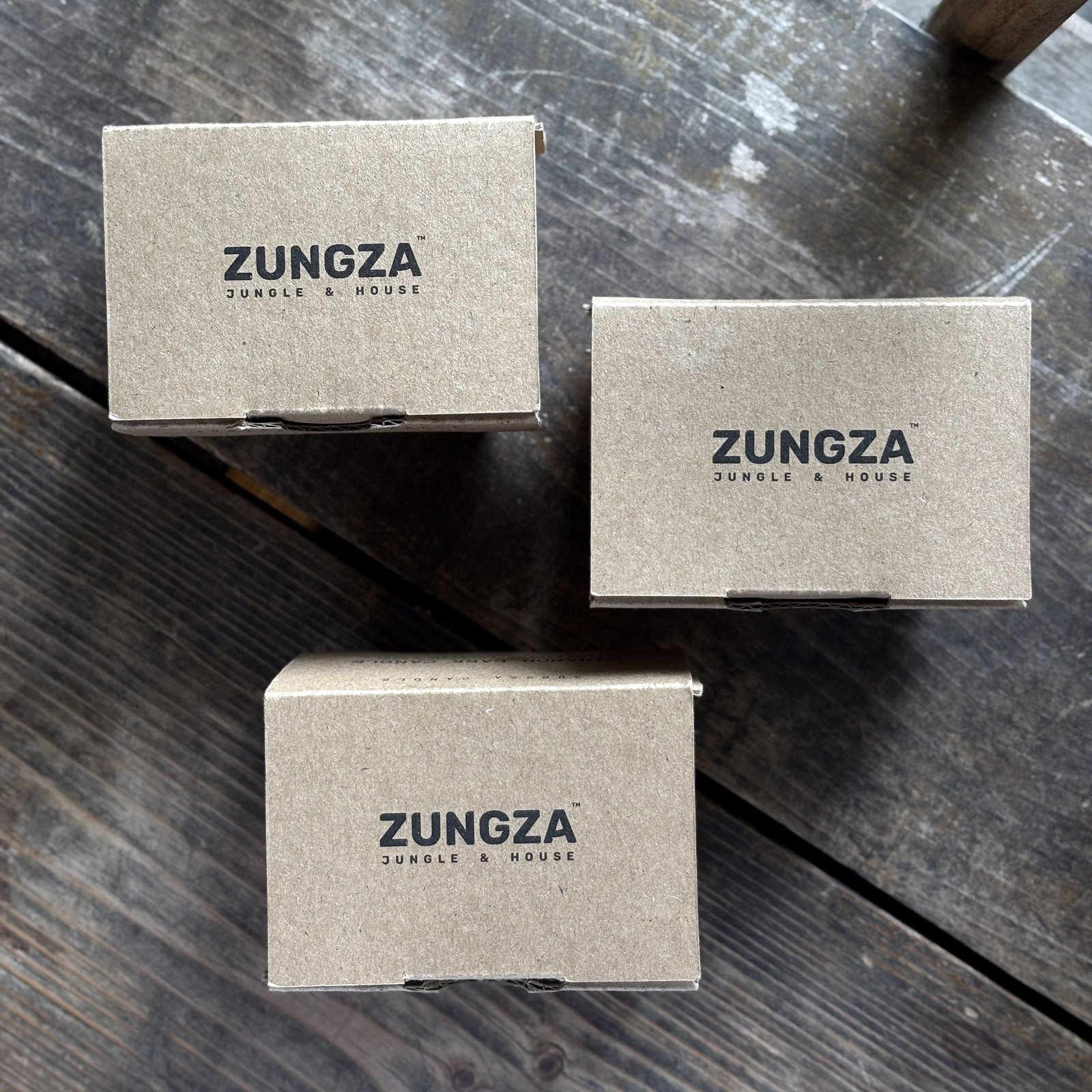 Hũ nến cinnamon bark thắp trong nhà, ảnh thật ZUNGZA